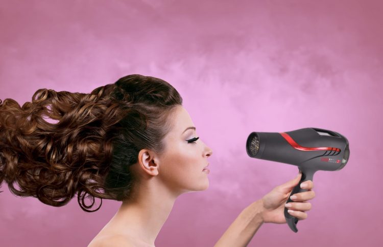 女性のオーディション写真に相応しい髪型の特徴とおすすめの髪型を紹介
