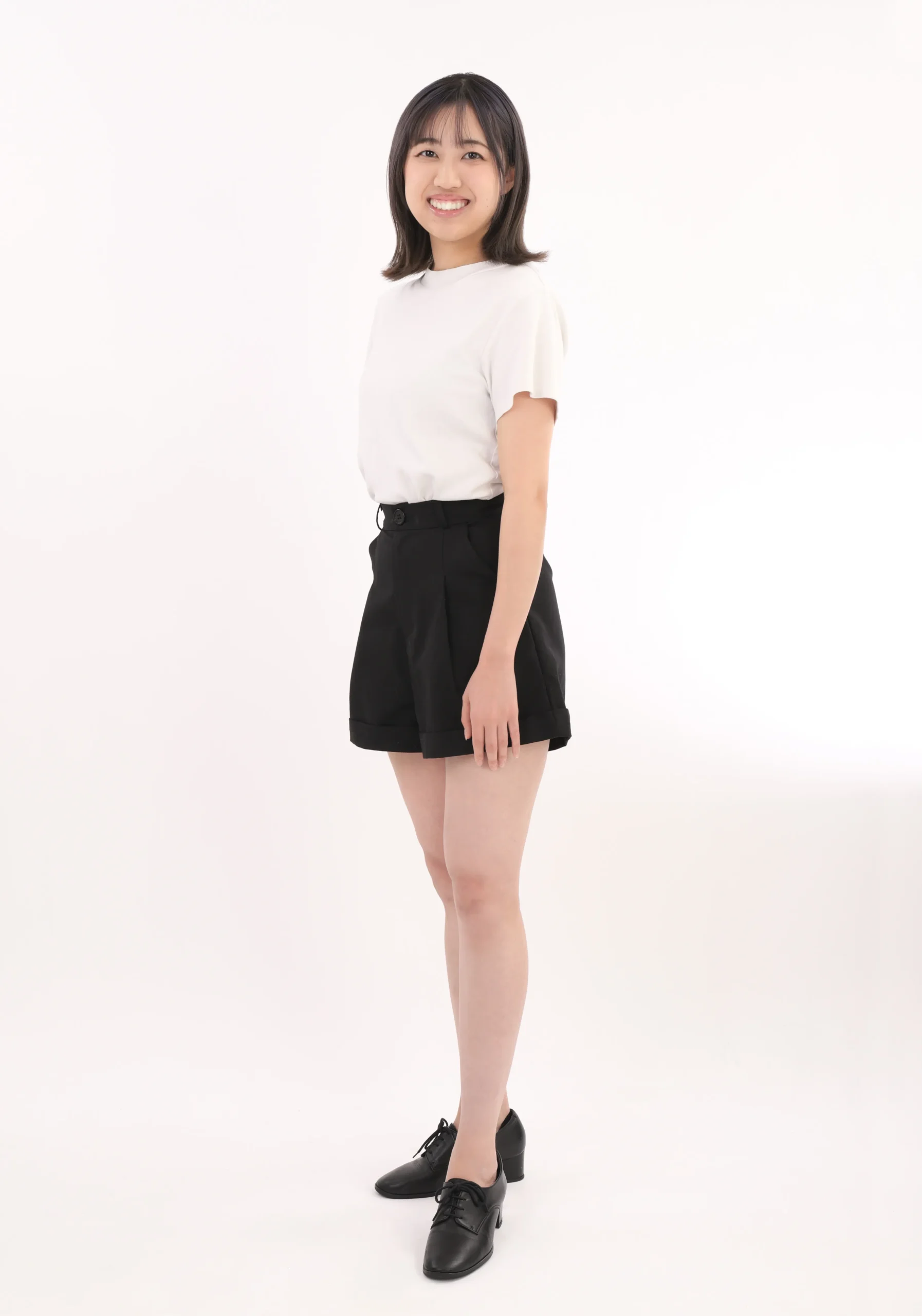 女子就活生のプロがヘアメイクして、撮影指導をした証明写真のアフター